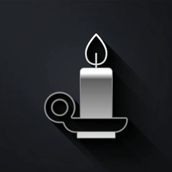 Ασημένιο Κερί Καύση Εικονίδιο Κηροπήγιο Απομονώνονται Μαύρο Φόντο Κυλινδρικό Κηροπήγιο — Διανυσματικό Αρχείο