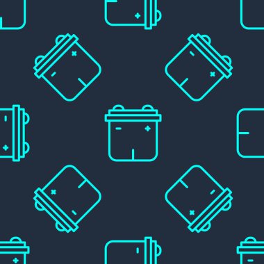 Yeşil çizgili araba aküsü ikonu mavi arka planda izole edilmiş. Akümülatör bataryası enerji ve elektrik akümülatörü bataryası. Vektör.