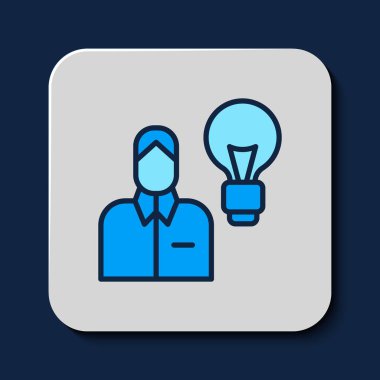 İnsan ana hatları mavi arka planda izole edilmiş ampul ikonu ile doldurulmuş. Fikir kavramı. Vektör