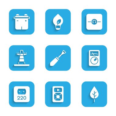 Tornavida, müzik çalar, Yaprak Eko sembolü, Ampere ölçer, multimetre, elektrik prizi, kule hattı, Ohmmeter ve Araba akü ikonu. Vektör