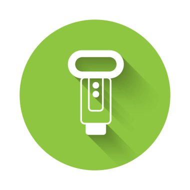 Beyaz fotoğraf makinesi flaş ikonu uzun gölge arkaplanı ile izole edildi. Yeşil daire düğmesi. Vektör