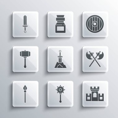 Ortaçağ topları, kaleler, çapraz ortaçağ baltaları, kılıç taş, mızrak, çekiç, kılıç ve yuvarlak tahta kalkan ikonu. Vektör