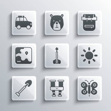 Dürbün, Kelebek, Güneş, Ok, Kürek, Afrika safari haritası, Araba ve Yürüyüş sırt çantası simgesi. Vektör