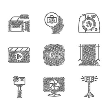 Fotoğraf çerçevesi 16, kamera deklanşörü, stüdyo ampulü Softbox 'ta, boş fotoğraf stüdyosu, Action extreme camera, Movie clapper ve Cinema simgesini ayarla. Vektör