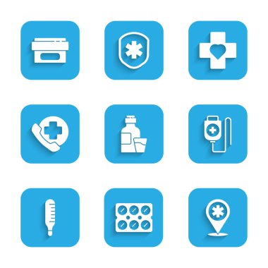 İlaç şurubu seti, hap şişesi, çapraz hastane haritası, serum, termometre, acil durum telefonu, kalp ve merhem kremi ikonu. Vektör