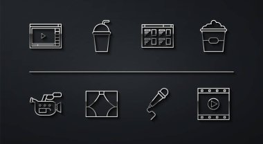 Set hattı Online oyun videosu, sinema kamerası, patlamış mısır kutusu, mikrofon, perde, samanlı kağıt bardak, Play Video ve simge. Vektör