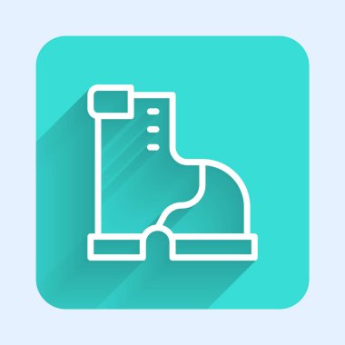 Beyaz çizgi, uzun gölge arkaplan ile izole edilmiş sıcak bot simgesi. Su geçirmez lastik bot. Yeşil kare düğmesi. Vektör