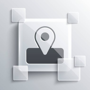 Gri arka planda izole edilmiş kamp ya da turlar için gri bölge ve seyahat ikonu. Kare cam paneller. Vektör.