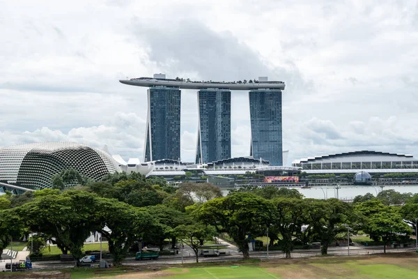 Вид Готель Marina Bay Sands Балкона Національної Галереї Сінгапуру — стокове фото