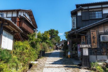 Magome kasabası, Kiso Vadisi 'nin ünlü Nakasendo Patikası' ndaki eski bir posta kasabasıdır. Magome, Japonya 'da çekildi. 24 Eylül 2024 'te çekildi.