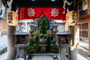 Hozenji tapınağı yosunları 30 Mart 2025 tarihinde Japonya 'nın Osaka kentindeki tapınağı kapladı.