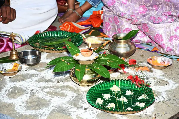 Geleneksel Hint Düğün Töreni Gelenek ve Kültürle Doludur