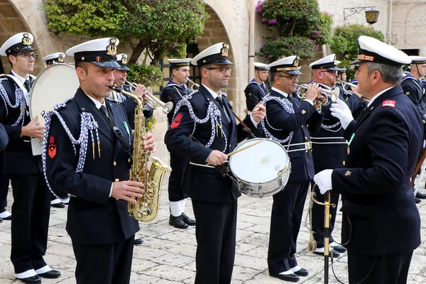 Banda Musical Marina Italiana Con Uniforme Invierno Durante Una Ceremonia — Foto de Stock