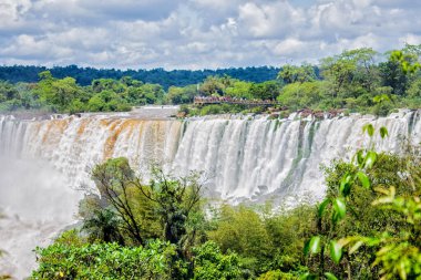 Iguazu Şelaleleri 'nin ana şelaleleri, Misiones, Arjantin