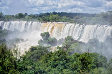 Iguazu Şelaleleri 'nin ana şelaleleri, Misiones, Arjantin