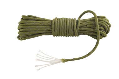 Paraşüt beyaz arka planda izole edildi, yeşil taktik, kablo güçlü, turist, 550