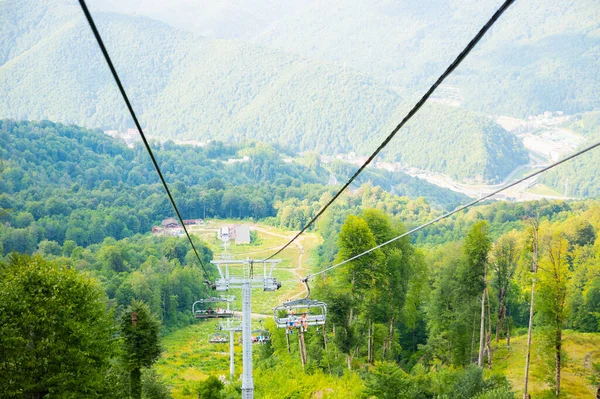 Open Cable Car Line People Mountains Forest Summer Outdoor Recreation — Stock Photo, Image