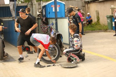 DAUGAVPILS, LATVIA - 10 Eylül 2023 Letonya Açık Yarış Pisti Şampiyonası. Irkın bölümleri