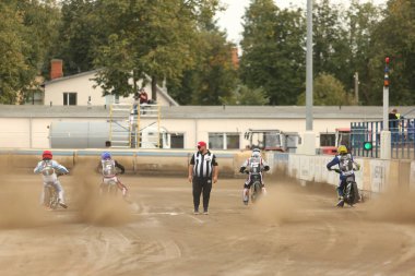 DAUGAVPILS, LATVIA - 10 Eylül 2023 Letonya Açık Yarış Pisti Şampiyonası. Irkın bölümleri