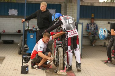 DAUGAVPILS, LATVIA - 10 Eylül 2023 Letonya Açık Yarış Pisti Şampiyonası. Irkın bölümleri