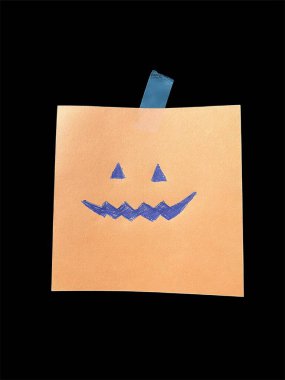 Cadılar Bayramı konsepti Korkunç balkabağı ya da Jack o fener kâğıdı kaplamalı siyah arka plan ve fotokopi alanı. Yüksek kalite fotoğraf