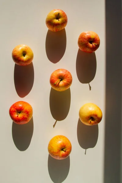 Set Apples Apples Yellow Red Hard Light — Stock Photo, Image