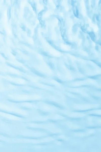 Hullámok Víz Felszínén Szelíd Fényhullámok Víz Felülnézet Cián Kék Átlátszó — Stock Fotó