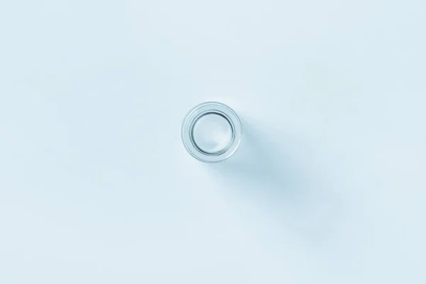 Κενό Μικρό Γυάλινο Βάζο Από Μπλε Γυαλί Μπλε Φόντο Άποψη — Φωτογραφία Αρχείου