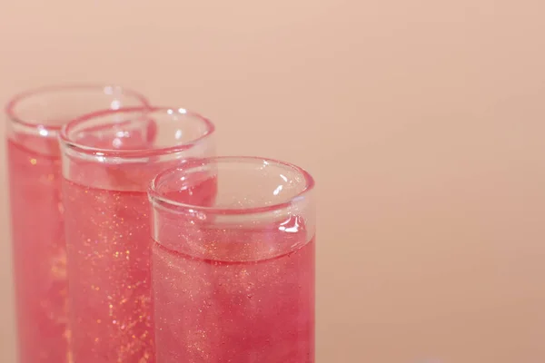 Δοκιμαστικό Σωλήνα Υγρό Ροζ Χρυσό Λάμψη Βερνίκι Υγρό Σεκίνς Εργαστηριακή — Φωτογραφία Αρχείου