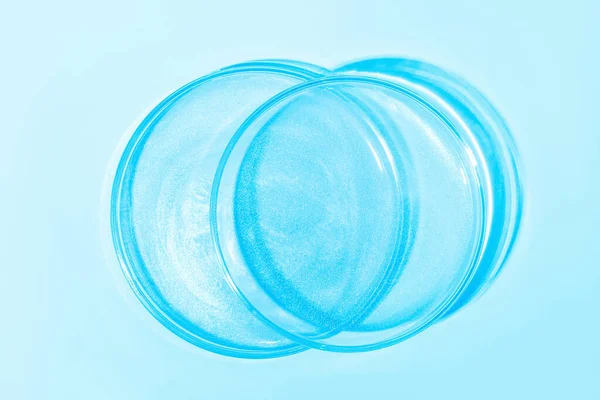 Líquido Azul Con Brillo Platos Petri Investigación Laboratorio Cosméticos Gel — Foto de Stock