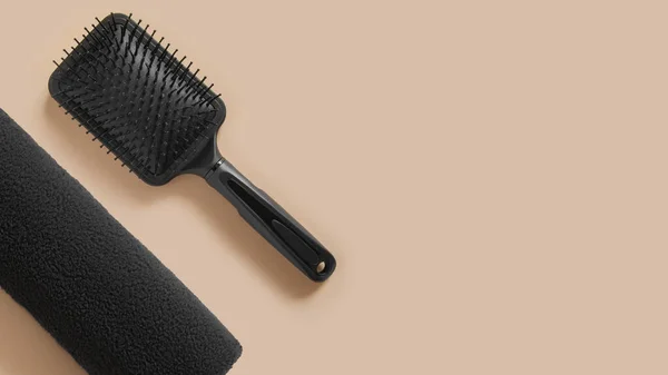 Hair Care Kit Black Comb Towel Beige Background — Stock Photo, Image