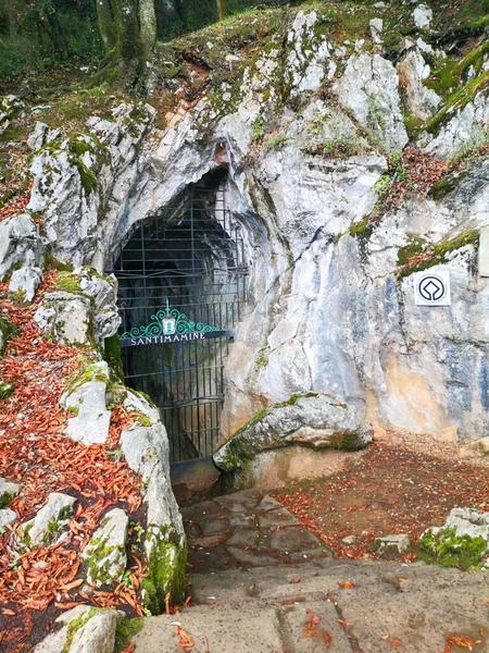 Omgivningar Cueva Santimamie Kortezubi Vizcaya Förhistoriska Grottan Kvarlevor Och Grottmålningar — Stockfoto