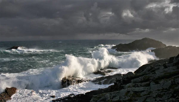 Obří Vlny Břehu Mys Frouxeira Coruna Galicie Španělsko Dočasné Mořské — Stock fotografie