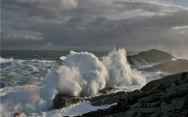 Sahilde Dev Dalgalar Kopuyor Cape Frouxeira Coruna Galicia Spanya Geçici — Stok fotoğraf