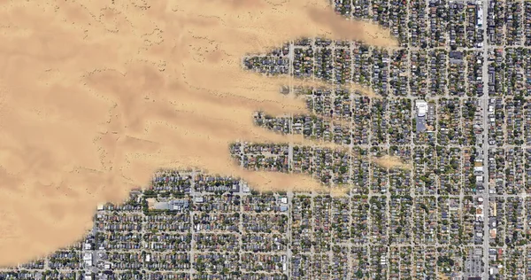 关于美国未来的反乌托邦照片 覆盖了整个城市的沙漠 — 图库照片