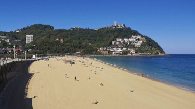 Ondarreta plajı, San Sebastian, zenginlerin plajı.,
