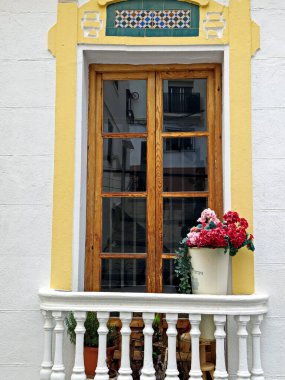 Almuecar 'dan bir hatıra, Granada, Endülüs, İspanya' daki tipik bir evin cephesi.,