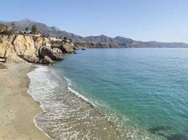 Nerja, Mlaga 'dan hatıra, Endülüs' ün beyaz köylerinden biri, İspanya, Saloin plajı, Avrupa 'nın balkonundan fotoğraf, Akdeniz, 