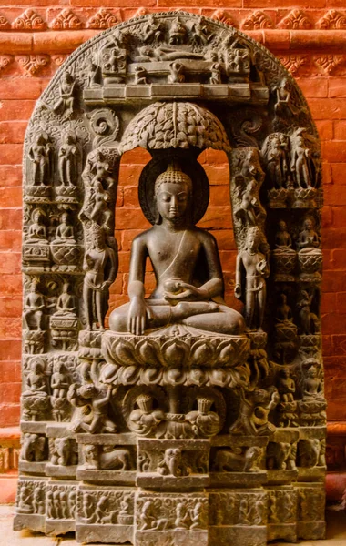 Ülő Buddha Szobor Szemlélődés Ima Utcán Kathmandu — Stock Fotó