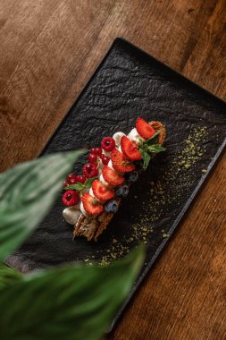 Lokantadaki tatlı. Ahşap arkaplan