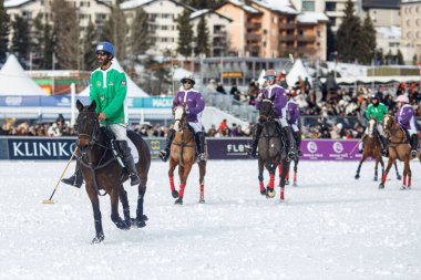 St. Moritz, İsviçre - 25 Ocak 2025 - St. Moritz. Donmuş gölde 40. Kar Polosu Dünya Kupası.