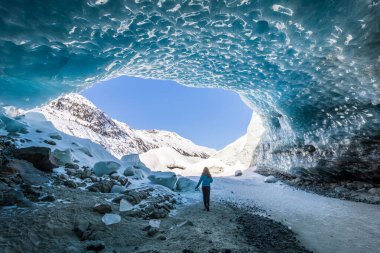 Buz mağaraları. Morteratsch Buzulu, Grisonlar, İsviçre