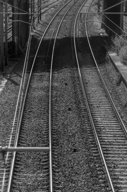 Şehirdeki demiryolu rayları