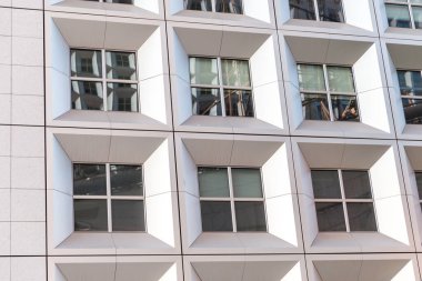 Ofis binası cephesi