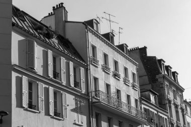 Paris şehrinin eski binası.