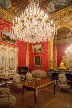 Eski kalenin içinde.