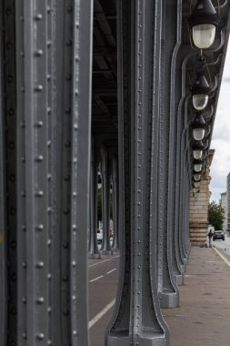 Budapeşte 'deki demir zincir köprüsü.