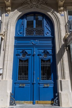 Paris, Fransa 'daki geleneksel Fransız evi.