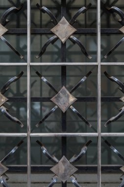 Demir parmaklıklı demir parmaklıklar