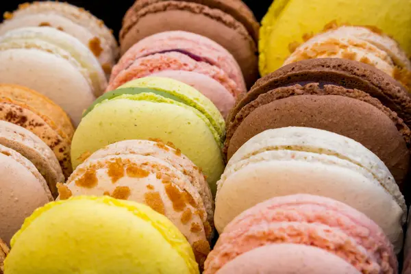 Tatlı ve renkli macaroons